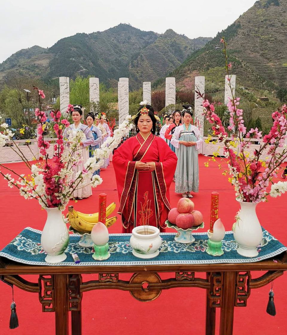 丹凤第二届花朝节祭祀典礼在桃花谷九龙祈福台举行