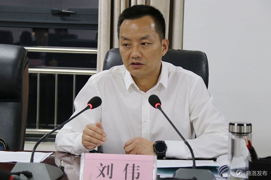 市政府召开工业经济月调度暨清理拖欠民营企业中小企业账款工作推进会
