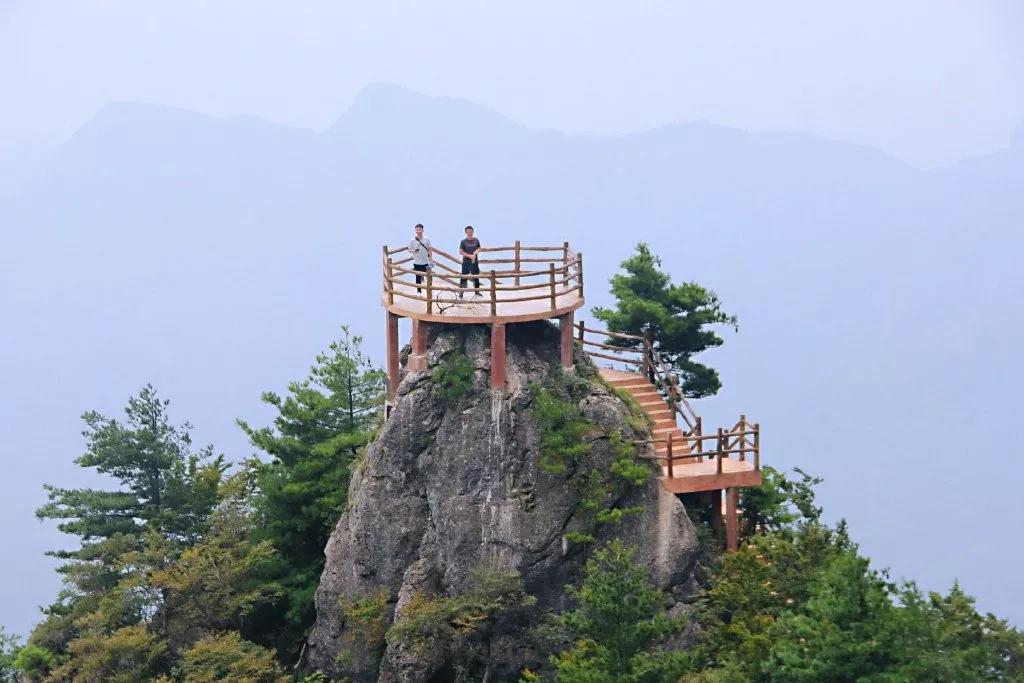 03 天竺山 3月8日开园 天竺山最为壮观的是"天竺云海.