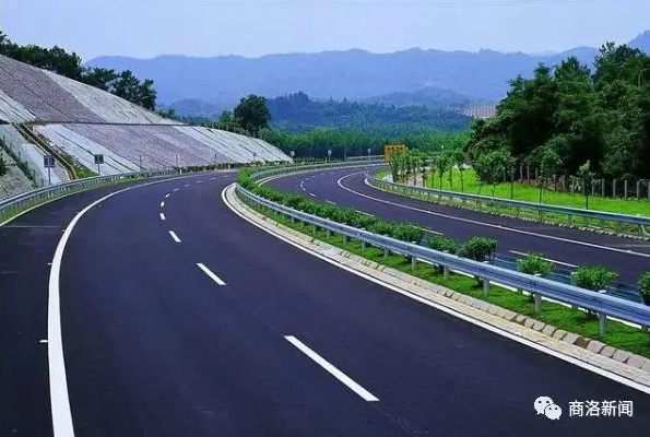 综合新闻 2019-12-22 20:01:01 近期,商洛市生态环境局对丹宁高速公路