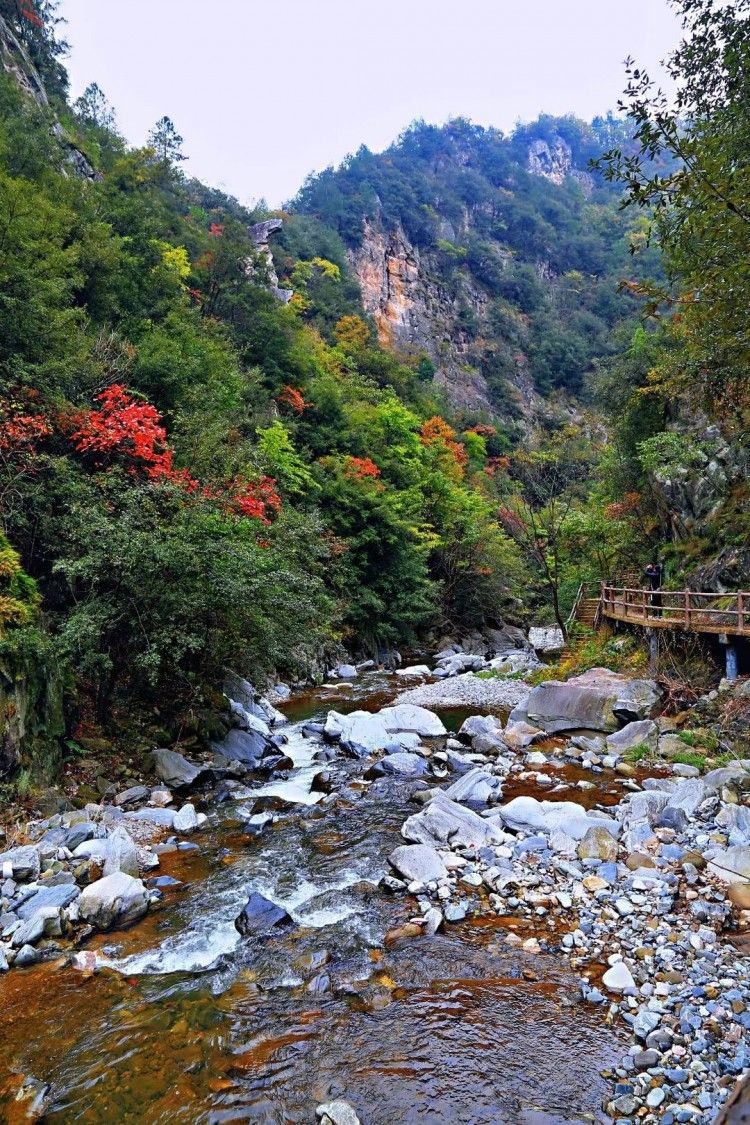 丹凤上运石地质公园秋色