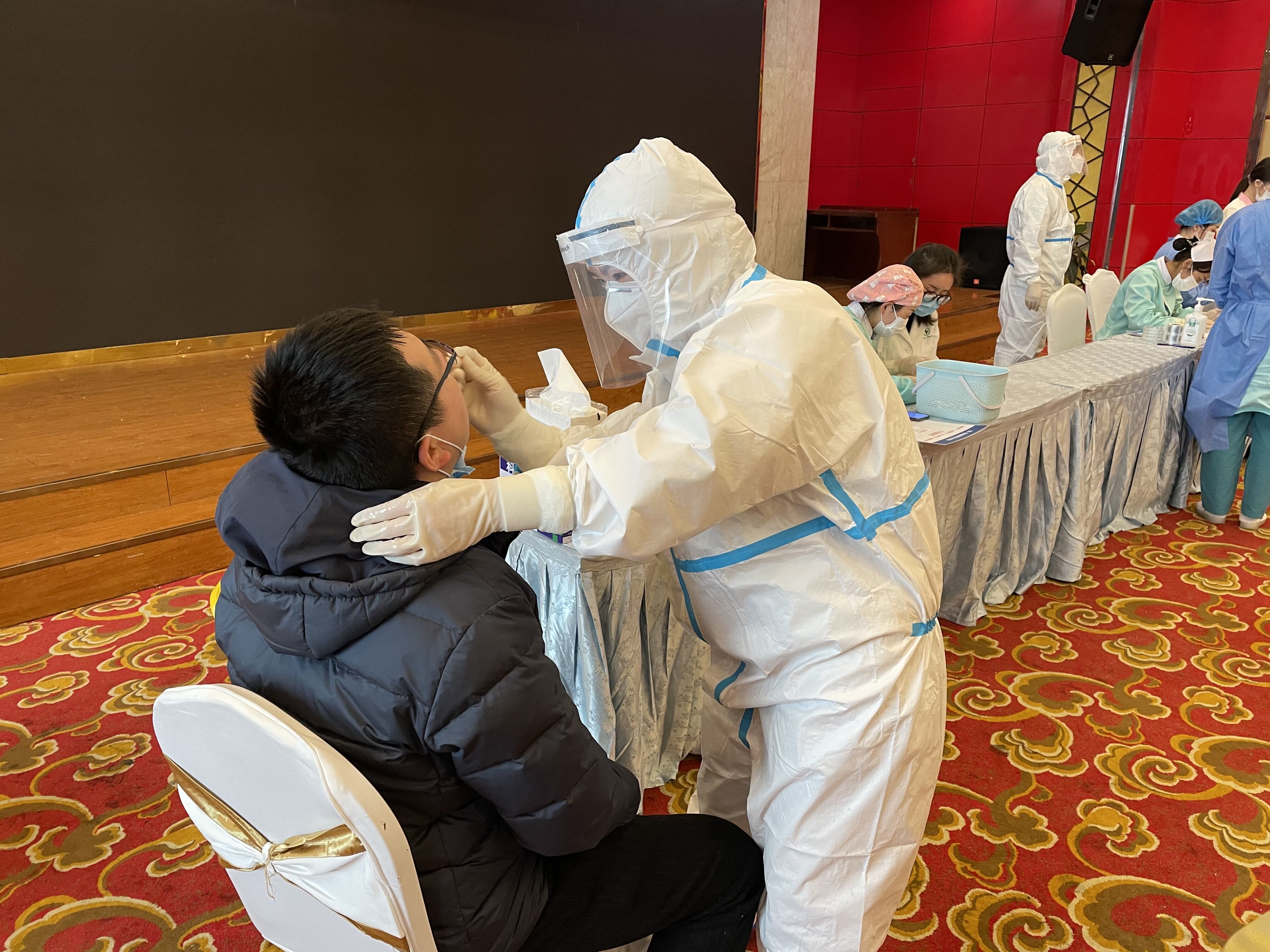 2021商洛两会即将召开参会人员进行核酸检测